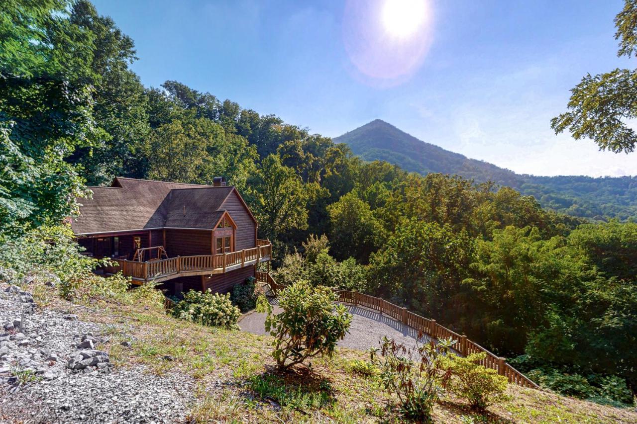 Edge Of The Park Lodge Sevierville Esterno foto